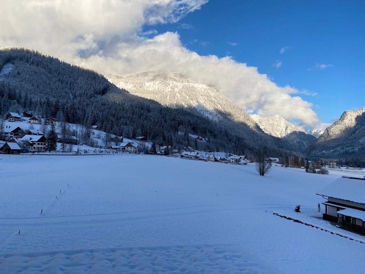 Das Almsternderl - Gemuetliche Wohnung In Gosau Luaran gambar