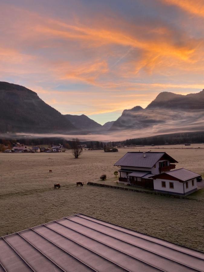 Das Almsternderl - Gemuetliche Wohnung In Gosau Luaran gambar